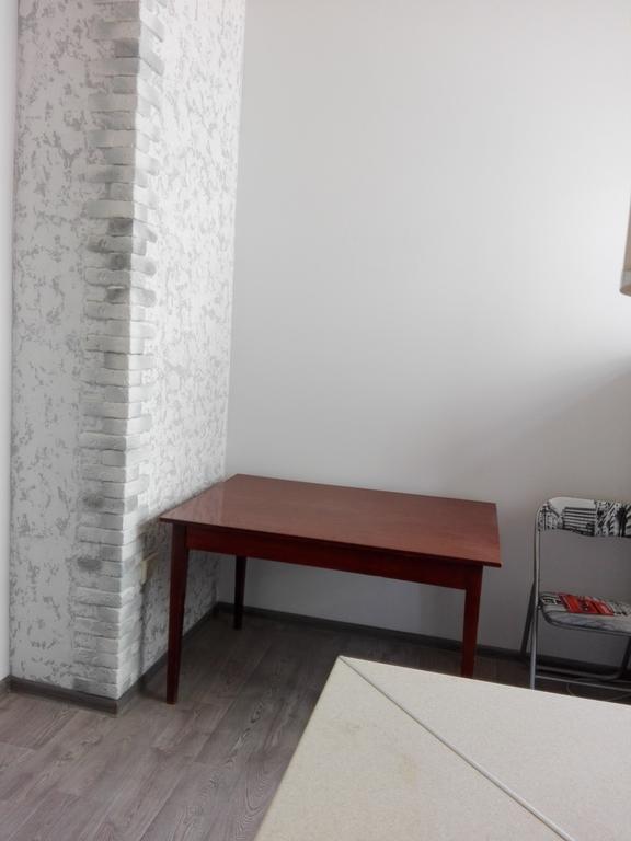 Apartment On Kryvorizhstal Street 35-24 クルィヴィーイ・リーフ エクステリア 写真